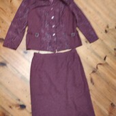 Гарний жіночій костюм із спідницею. Великій розмір