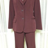 Брючний костюм