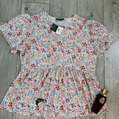 Розпродаж магазину! Гарна футболка у квіти валан рюш