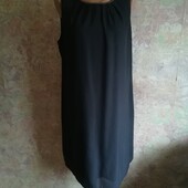 Вечірня чорна сукня