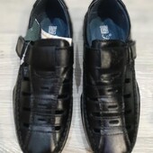 Нові шкіряні туфлі для хлопчика р. 34