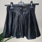 Шорти з екошкіри. 134розмір