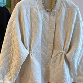 Весняна легка курточка