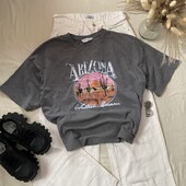 Футболка в стилі oversize