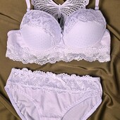 Шикарний комплект білизни гарна якість 34/75в(м),якість класна