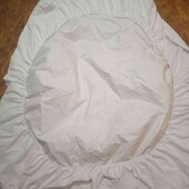 Фірмова простинька непромокайка на ризинці,заміри 135/200/30