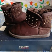 Угги.р.р.37.стелька 23 см.в хорошем состоянии.Оригинал!