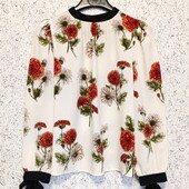 Очень красивая блузка р-р М