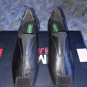 Новые кожаные туфли.р.р.39.стелька 25 см.