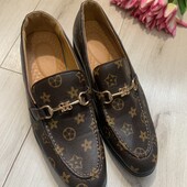 Новий стан.Туфлі лофери чоловічі устілка 28см.