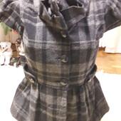 Тепла жилетка в клітку