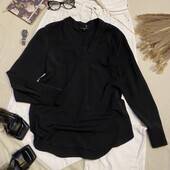 Класична чорна блуза