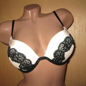 Бюстгальтер з коректорм від Secret Possessions Розм 32/70С