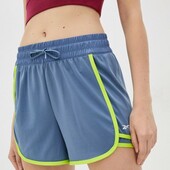 Жіночі спортивні шорти Reebok S