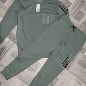 Новий!!!!!!підлітковий костюм george 14-15 років