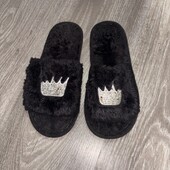 Кімнатні тапочки