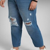 Джинсы с потертостями от Boohoo