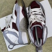 стильні шкіряні кросівки "Jordan". розмір 36. устілка 22.5 см. Оригінал!