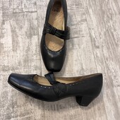 Caprice. Кожаные туфли 41 р