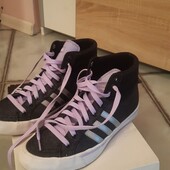 Високі жіночі кеди Adidas Bravada Mid в чудовому стані!